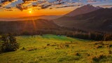 Fototapeta Na ścianę - Wschód słońca nad Tatrami i Pieninami widziany z drogi na Gęsią Szyję w czerwcu