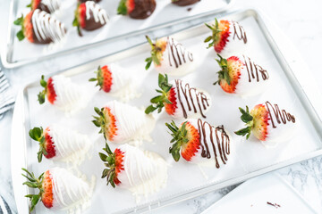 Sticker - Chocolate dipped strawberries