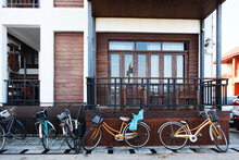 Chiangkhan, Loei Of Thailand - DECEMBER 14, 2019: The Lobby And In Front Of The Hotel Has The Bicycle Docks For Parking, The Hotel At The Riverside At Khong River Provide Bikes For Tourists