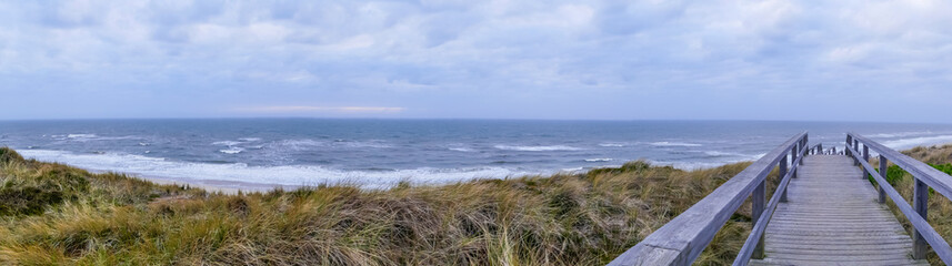 Landschaftspanorama mit Brücke Sylt Nordsee