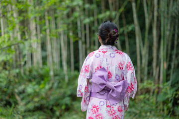 Canvas Print - Japanese woman wear yukata at outdoor park