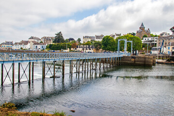 Wall Mural - Douarnenez. Passerelle de Port Rhu et panorama sur Douarnenez, Finistère, Bretagne	