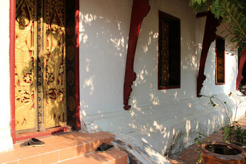 Wall Mural - buddhist temple (wat xieng mouane ) in luang prabang (laos) 