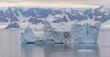 antarktische Eisberg Landschaft bei Portal Point welches am Zugang zu Charlotte Bay auf der Reclus Halbinsel, an der Westküste von Graham Land liegt.	