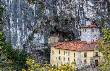 Wall Mural - Santa Cueva Covadonga