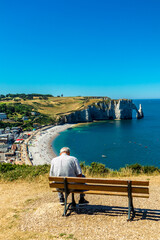 Strandspaziergang an der schönen Alabasterküste bei Étretat - Normandie - Frankreich