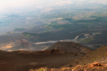 Vulcano Etna, Viste Della Zona Sommitale Quota 2600 Metri.