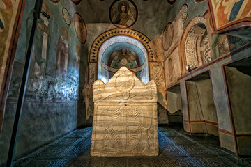 Wall Mural - View to the Marble Sarcophagus Tomb of Grand Prince of Kyiv Yaroslav the Wise in St. Sophia Cathedral in Kyiv, Ukraine