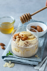 banana overnight oats