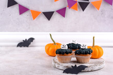 Scary Halloween Cupcakes With Spooky Decoration