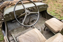 Intérieur De Véhicule Jeep De La Seconde Guerre Mondiale