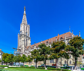 Wall Mural - BERN, SWITZERLAND - August 2nd 2022: Spire Bernese Cathedral (Berner Münster). View from the Münsterplatform.