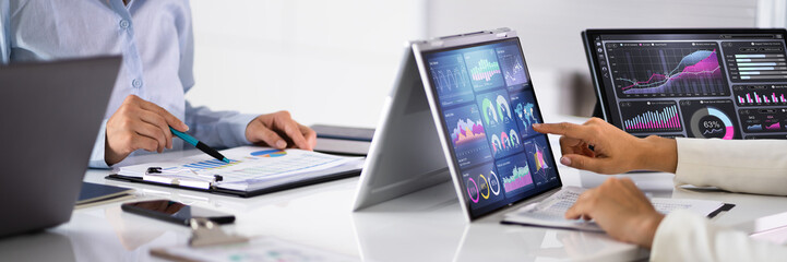 Aufkleber - Data Analyst Using Data Analytics KPI