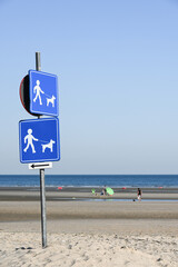 Poster - Belgique Flandre cote belge signalisation chien animaux plage interdit 