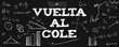 Vuelta al cole en español pizarra tiza banner fondo negro letra blanca florituras fórmulas matemáticas y químicas