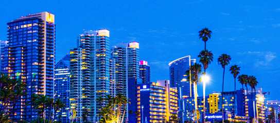 Wall Mural - Nighttime skylines at San Diego Bay