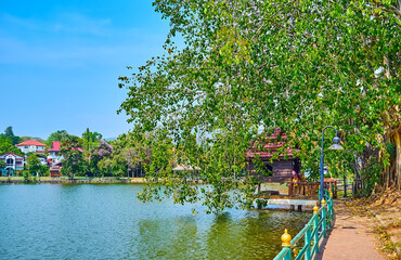 Canvas Print - Nong Kham lake embankment, Mae Hong Son, Thailand