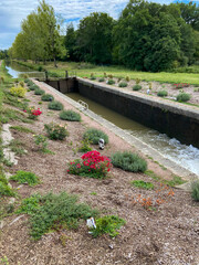 Poster - Ecluse sur le canal du nivernais, Bourgogne