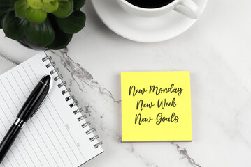 Wall Mural - Adhesive Note with Inspirational quotes text New Monday New week New Goals