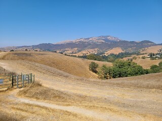 Wall Mural - Mt Diablo views from Sycamore Valley in Danville, California