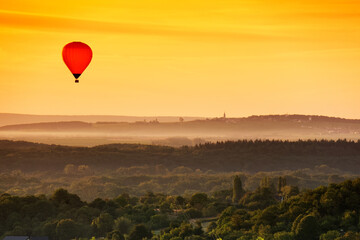 Canvas Print - Hot air balloon on the hills of Sancerre in the Loire valley