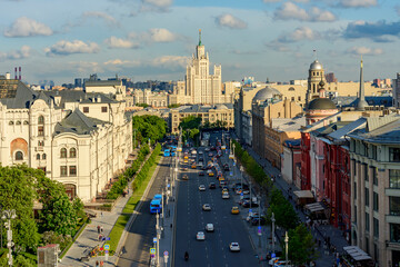 Canvas Print - Moscow cityscape with Kotelnicheskaya Embankment Building (one of seven Stalin skyscrapers), Russia