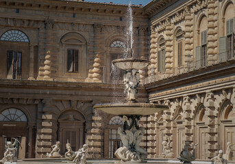 Canvas Print - Monumental fountain with Pitti Palace in Boboli garden