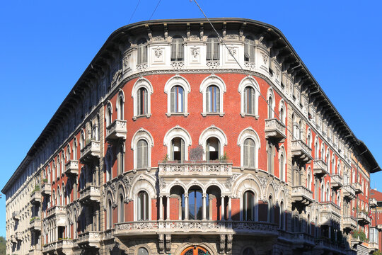 palazzi storici di milano, italia, historical building of milan, italy