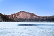 冬でも全面結氷しない鳴子の酸性湖潟沼