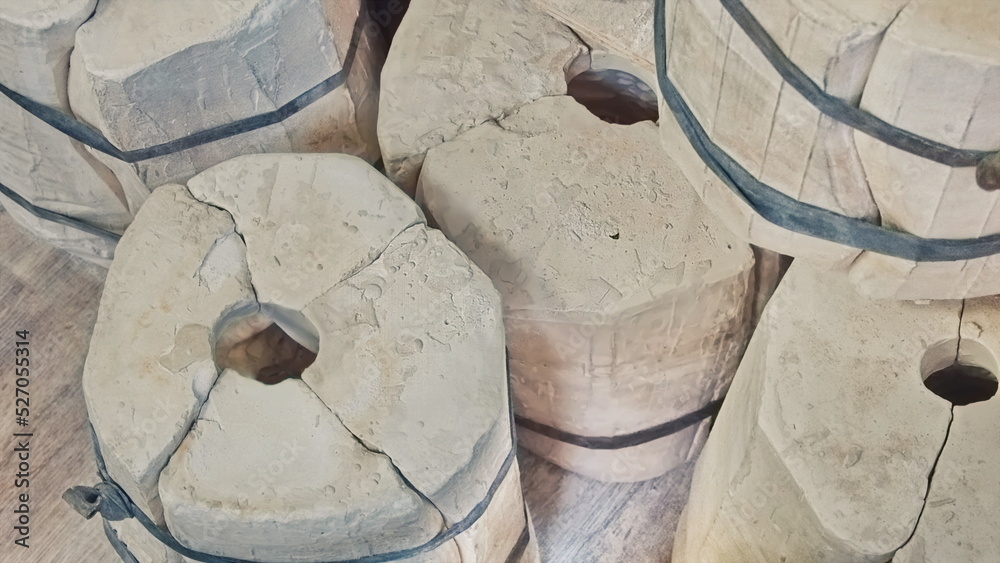 Production of Ceramic Pieces. Clay forms for pottery. Stock Pattern. Plaster Molds for Pottery. Potterywork