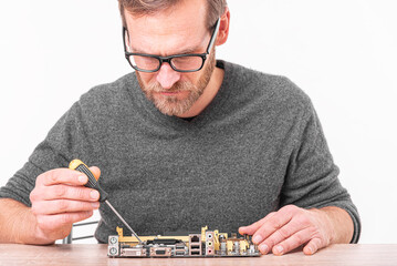 Poster - Repair, assembly and restoration of personal computers.