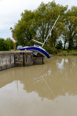 Canal de la Martinière, Bateau mou