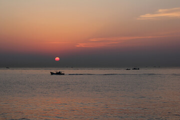 Canvas Print - The sunrise landscape of the East sea 