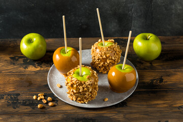 Poster - Homemade Halloween Candy Taffy Apples