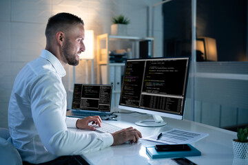 Aufkleber - Computer Programmer Writing Program Code On Computer