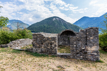 Canvas Print - Chapelle Saint-Blaise de Ollon, en Suisse