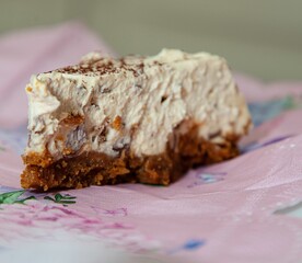 Poster - Closeup shot of the sweet toffee cheese cake slice