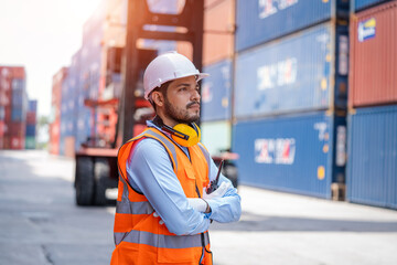 Poster - worker in warehouse