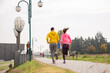 © qunica.com - Running slowly together