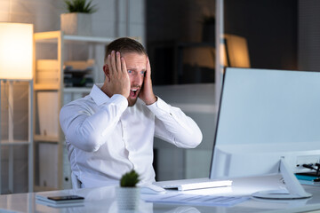 Poster - Frustrated Businessman Looking At His Computer Screen
