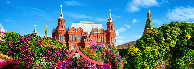 Wall Mural - Panorama of flowers by Moscow Kremlin, Russia