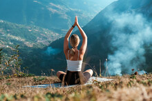 Yoga Mountains.Retreat,meditation Wellness.Fit Nature,fitness, Yoga,meditative Breathing Practices.Meditation,relaxation,mental Health.Active Lifestyle, Health.Wellness,workout,physical Health