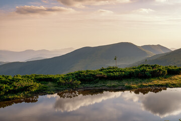 Sticker - Beautiful sunset on the alpine lake