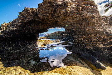 Wall Mural - Kea'au Beach Park rocky scenes in oahu hawaii