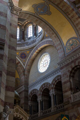 Wall Mural - Intérieur néobyzantin et coloré de la Cathédrale La Major de Marseille