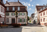 Fototapeta Uliczki - Narrow street in the small town of Lauda-Königshofen in Bavaria, Germany.