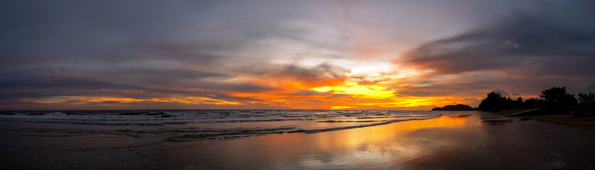 Wall Mural - panorama beautiful sunset over the sea.sky on twilight time and reflection on the sea for travel in 