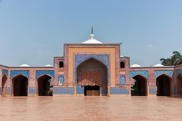 Canvas Print - Thatta, Pakistan - 22 Mar 2021: Shah Jahan Masjid Thatta is a vintage mosque, Pakistan