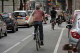 Fototapeta Miasto - Bicyclist in Berlin