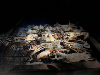 Wall Mural - blue crab cooked on the grill
